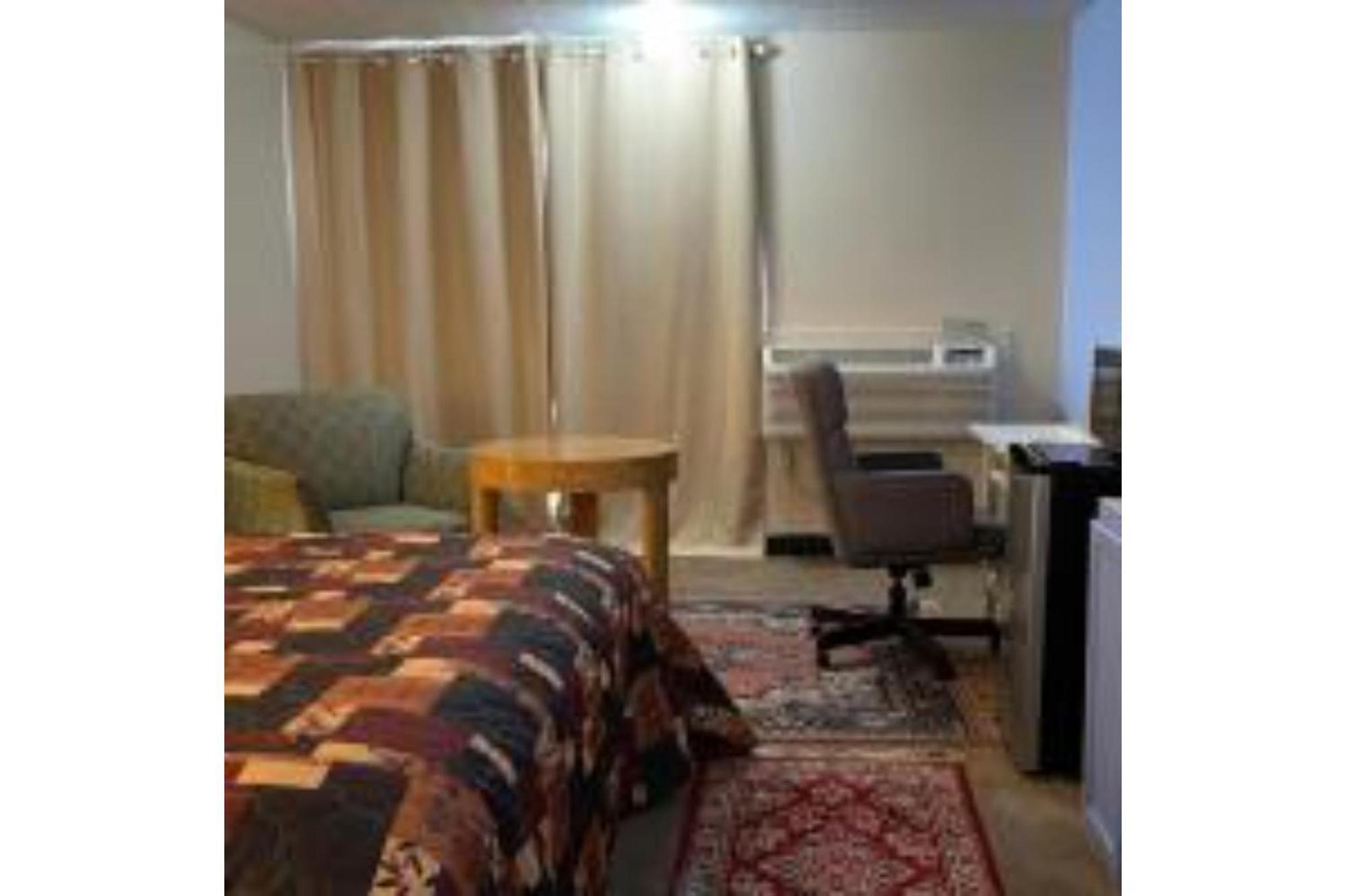 Lake Country Inn Riverside Esterno foto